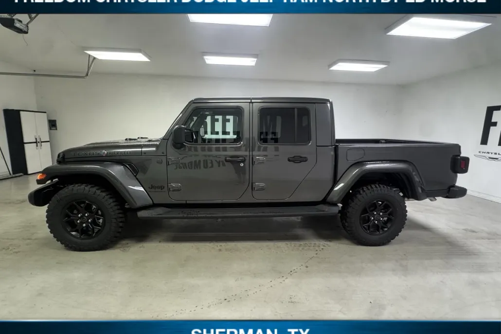 2025 Jeep Gladiator Texas Trail photo 1