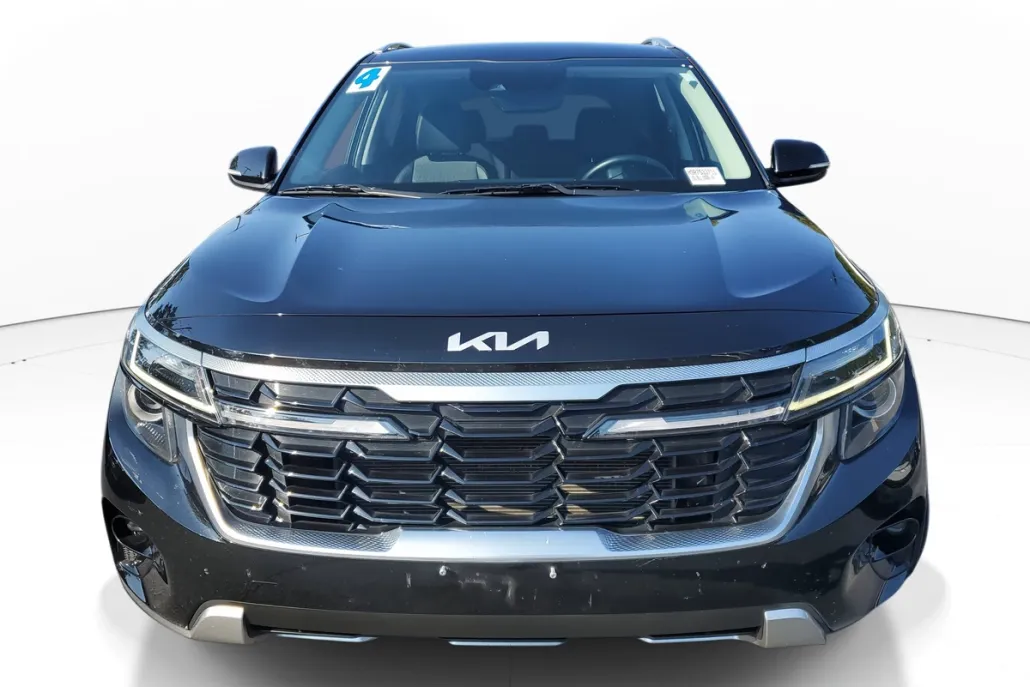 2024 Kia Seltos S photo 1