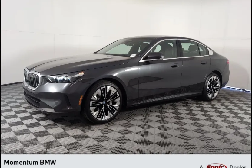 2025 Bmw 530i Sedan 5 photo 1