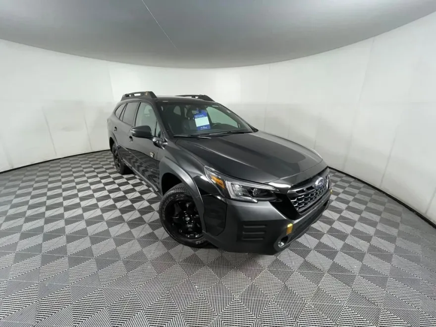 2022 Subaru Outback Wilderness photo 1