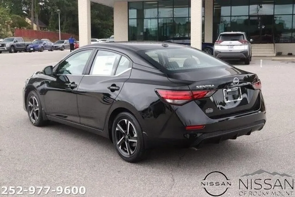 2025 Nissan Sentra SV photo 1