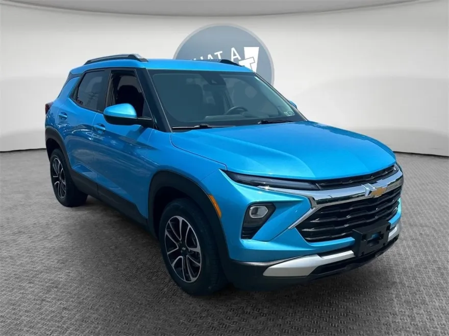 2025 Chevrolet Trailblazer LT photo 1