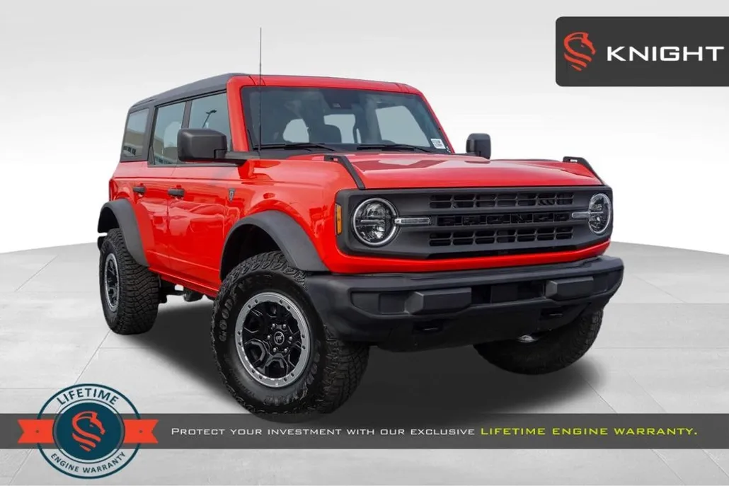 2023 Ford Bronco Base photo 1