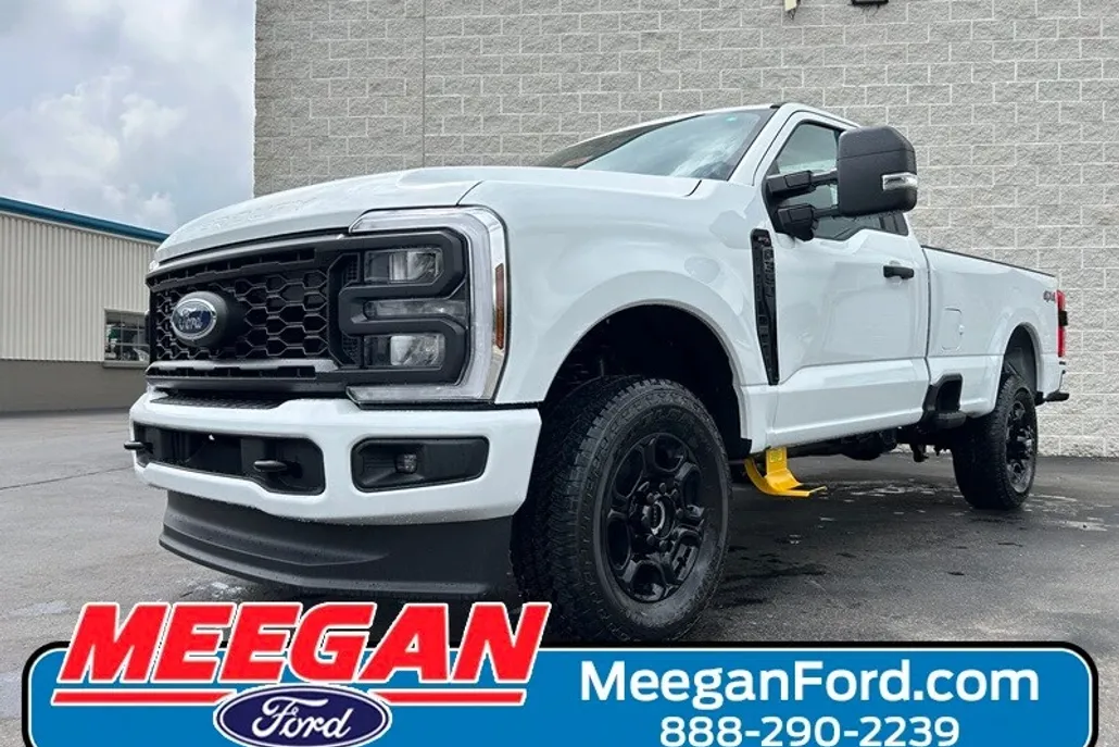 2025 Ford F-350 XL photo 1