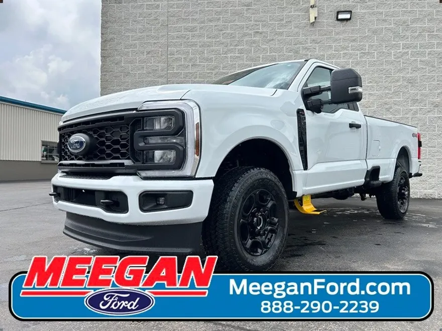 2025 Ford F-350 XL photo 1