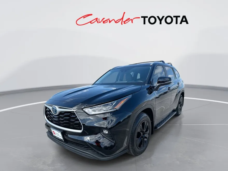 2023 Toyota Highlander Hybrid Bronze Edition photo 1