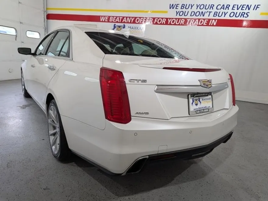 2017 Cadillac CTS Sedan Luxury photo 1