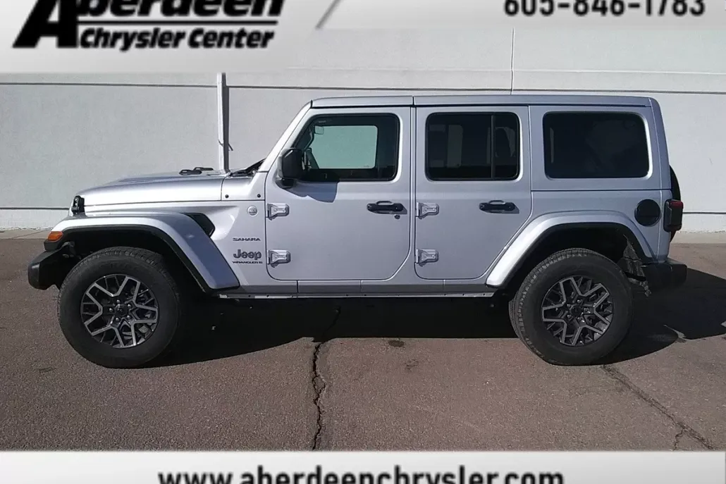 2024 Jeep Wrangler Sahara photo 1