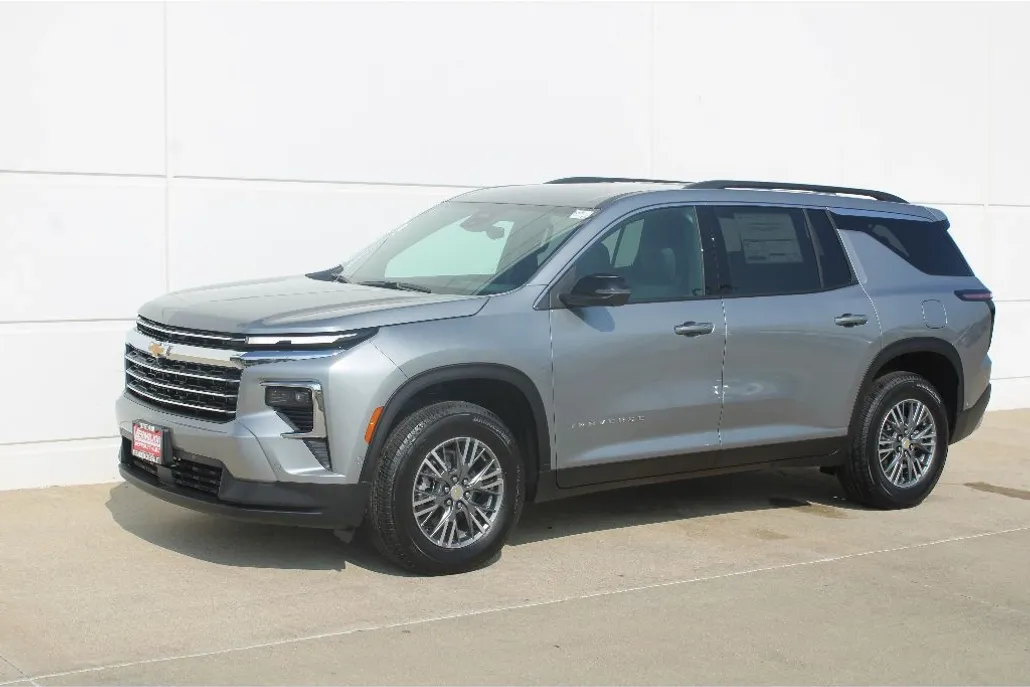 2026 Chevrolet Traverse photo 1