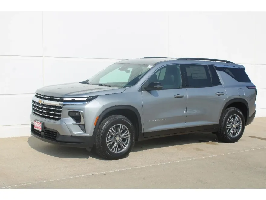 2026 Chevrolet Traverse photo 1