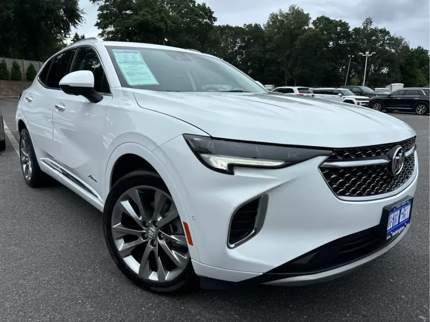 2022 Buick Envision Avenir photo 1