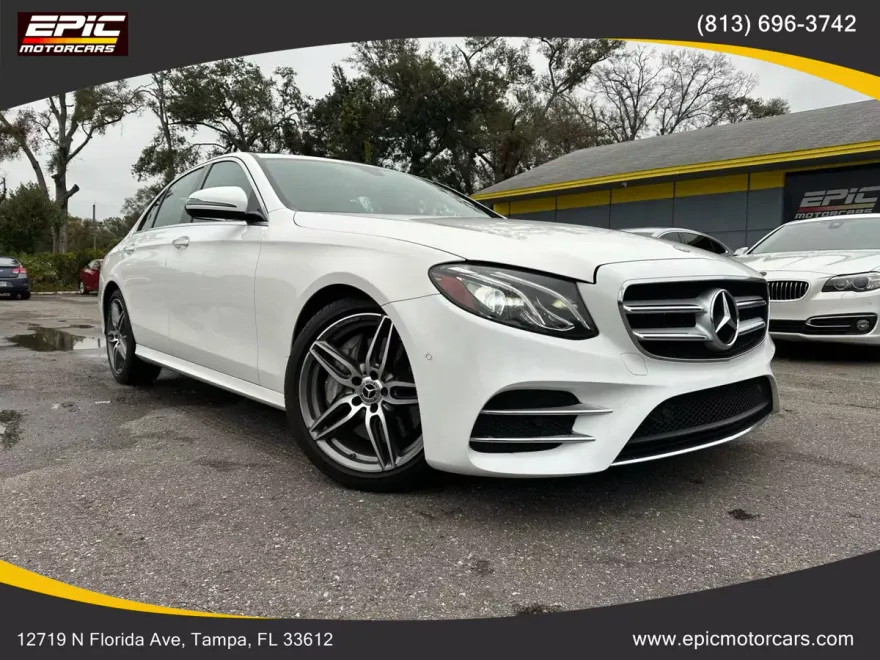 2018 Mercedes Benz E 300 Sedan photo 1