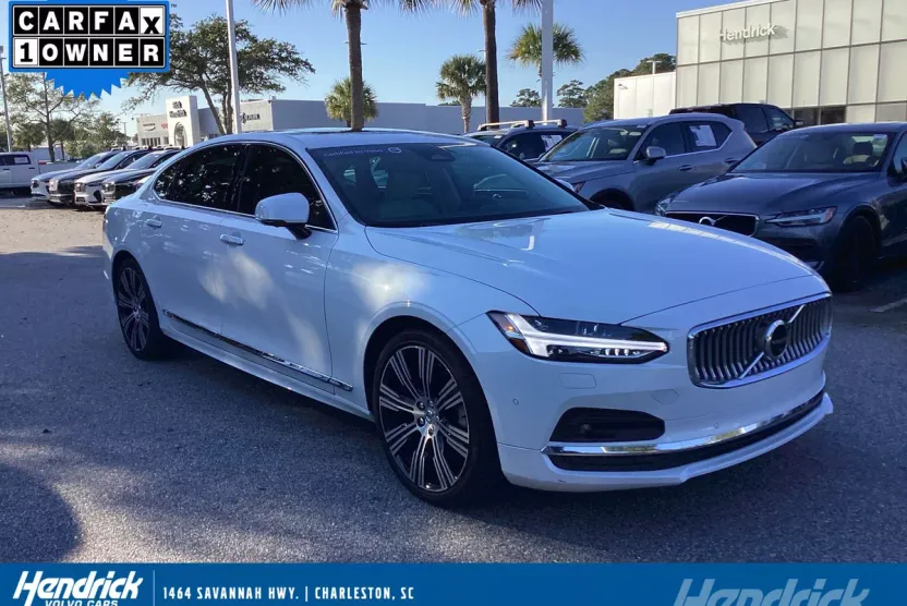 2022 Volvo S90 Inscription photo 1