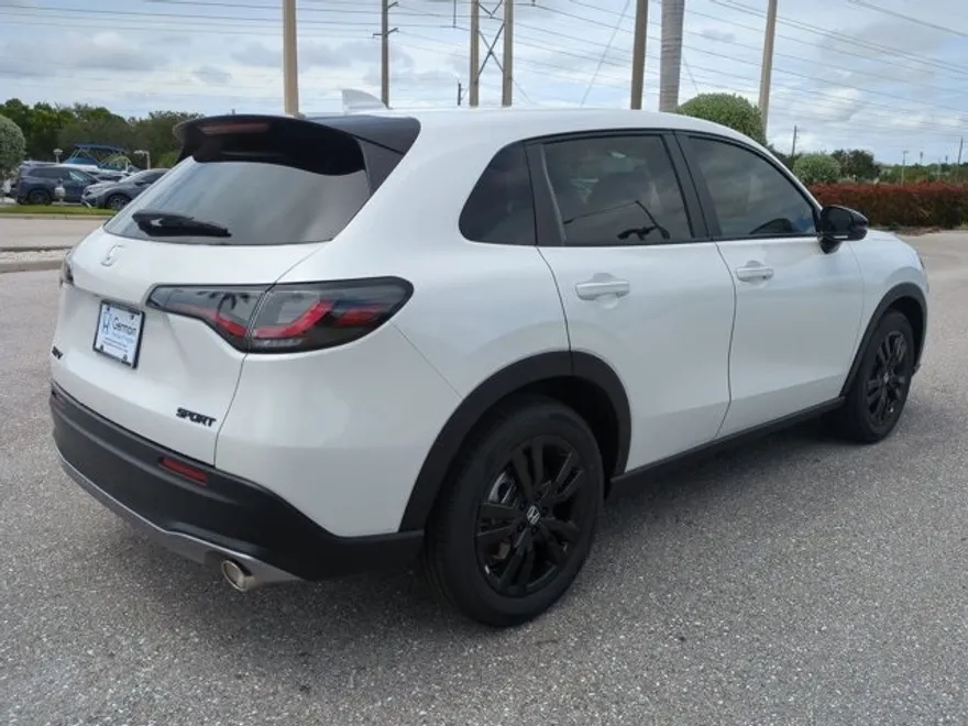 2026 Honda HR-V Sport photo 1