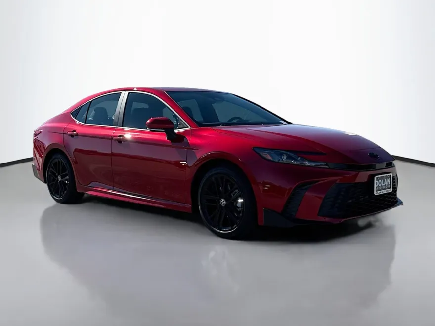 2025 Toyota Camry LE photo 1