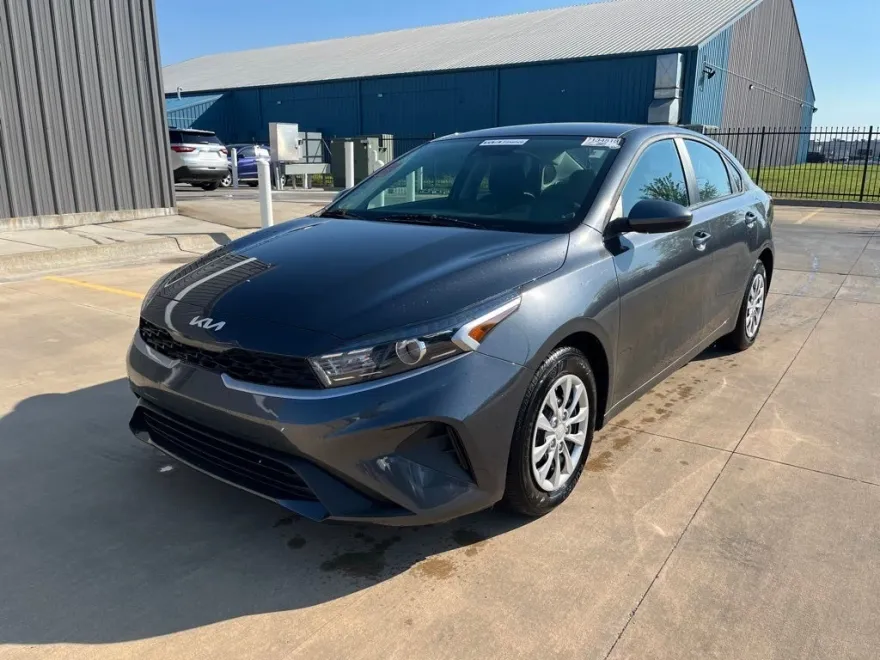 2024 Kia Forte LX photo 1