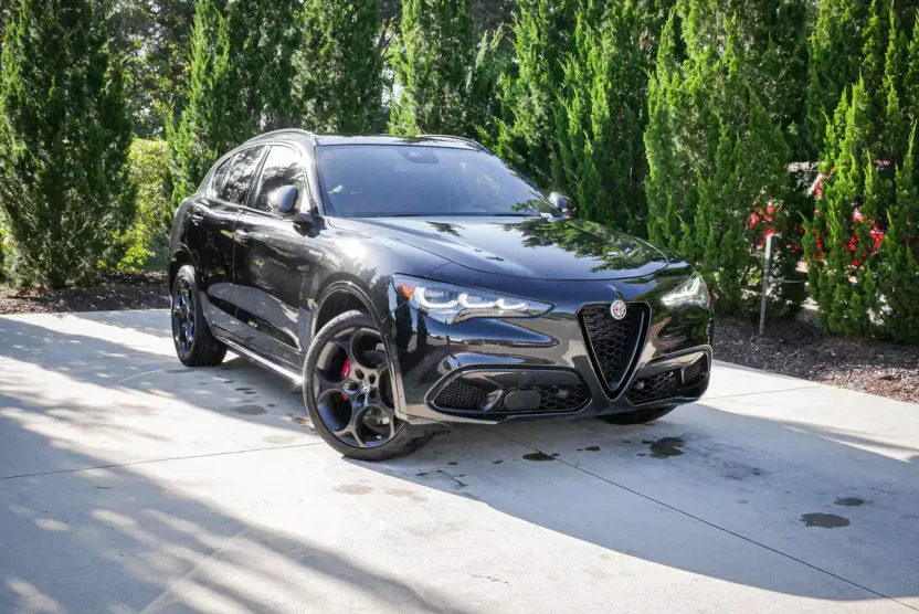 2024 Alfa Romeo Stelvio Tributo Italiano photo 1