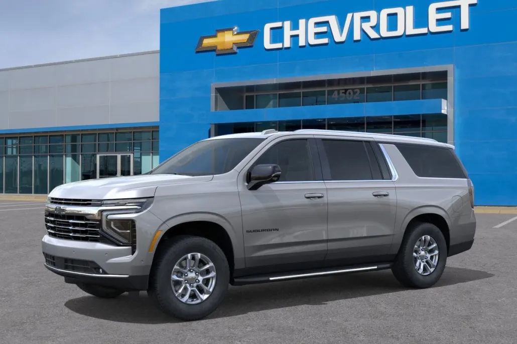 2026 Chevrolet Suburban LT photo 1