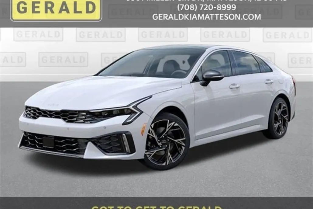 2025 Kia K5 GT-Line photo 1