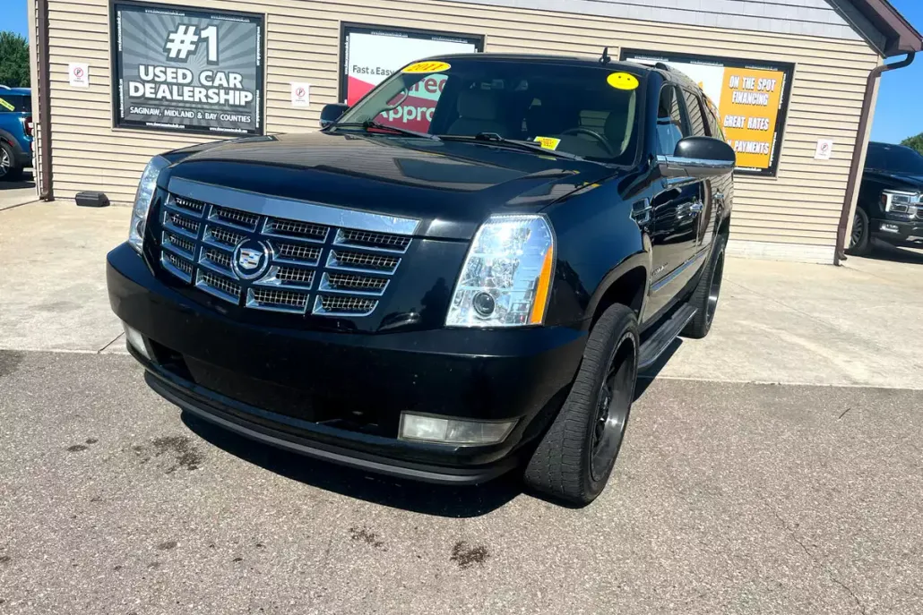 2011 Cadillac Escalade Luxury photo 1