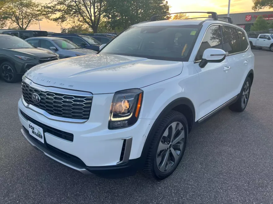 2020 Kia Telluride S photo 1