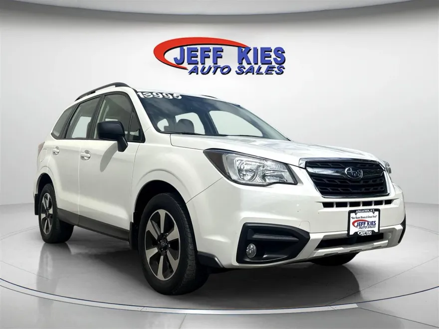 2017 Subaru Forester 2.5i photo 1