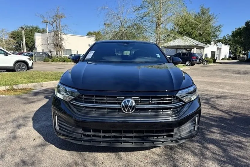 2023 Volkswagen Jetta Sport photo 1