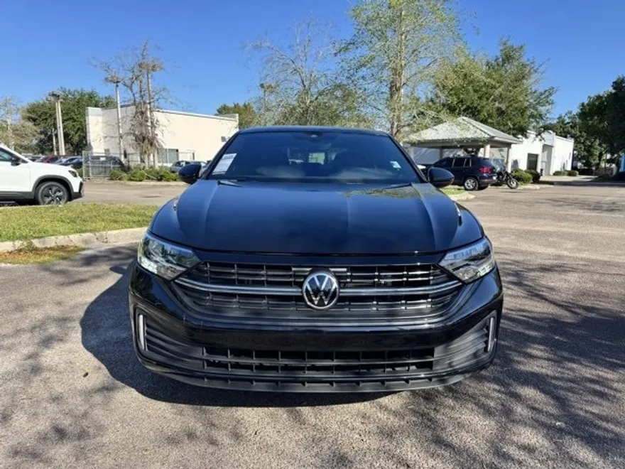 2023 Volkswagen Jetta Sport photo 1