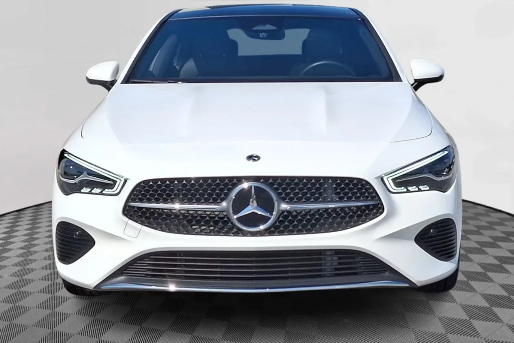 2025 Mercedes Benz CLA 250 4MATIC photo 1