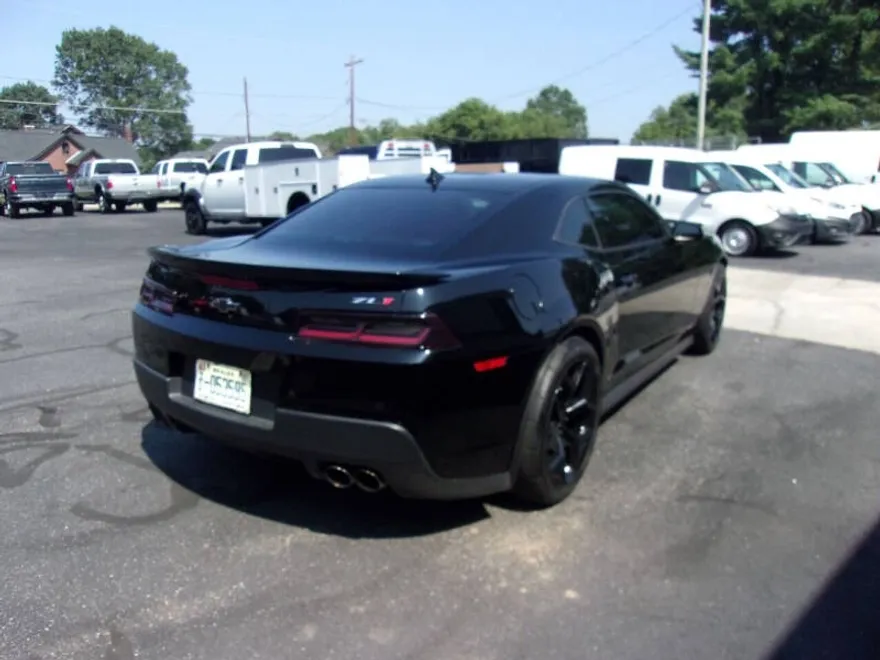 2015 Chevrolet Camaro ZL1 photo 1