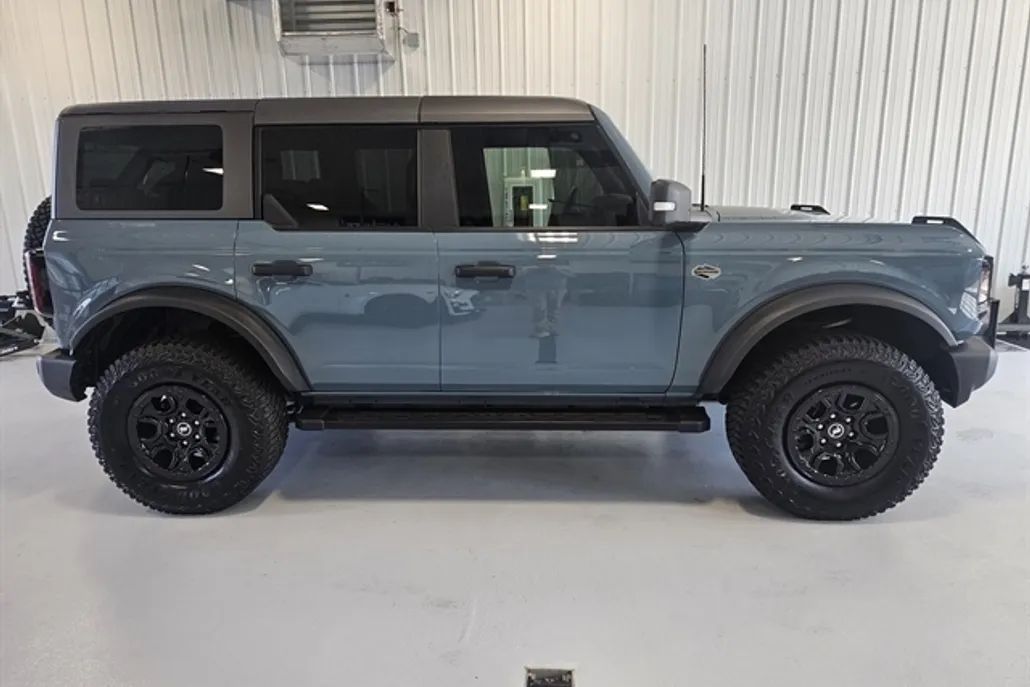 2022 Ford Bronco Wildtrak photo 1