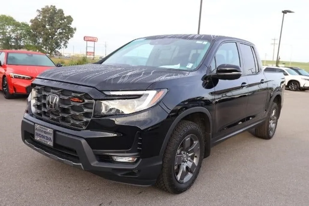 2024 Honda Ridgeline TrailSport photo 1
