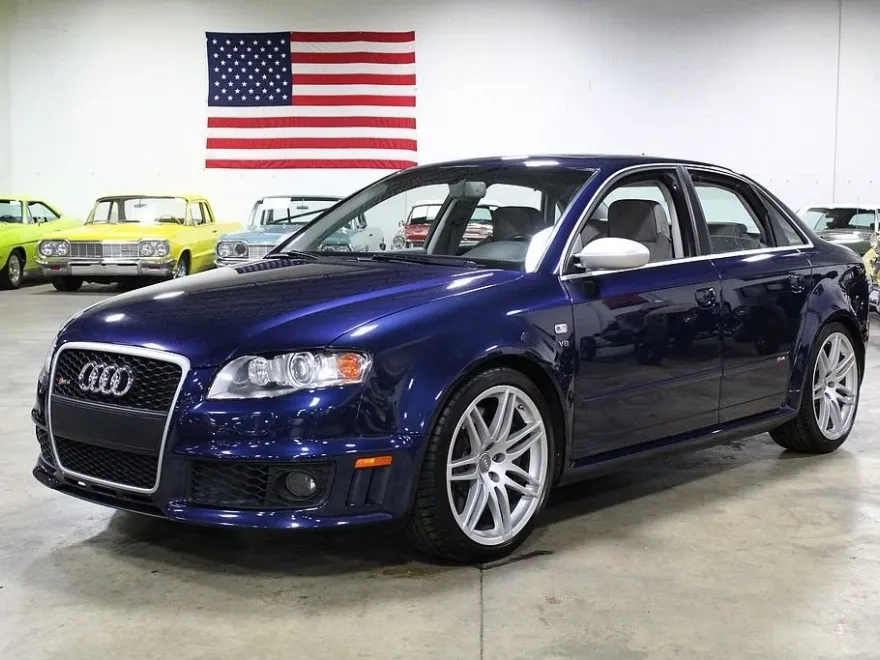 2007 Audi RS 4 photo 1