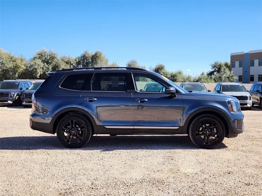 2023 Kia Telluride EX X-Line photo 1
