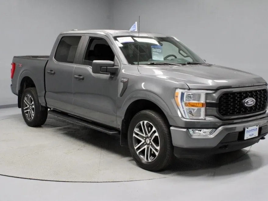 2022 Ford F-150 XL photo 1