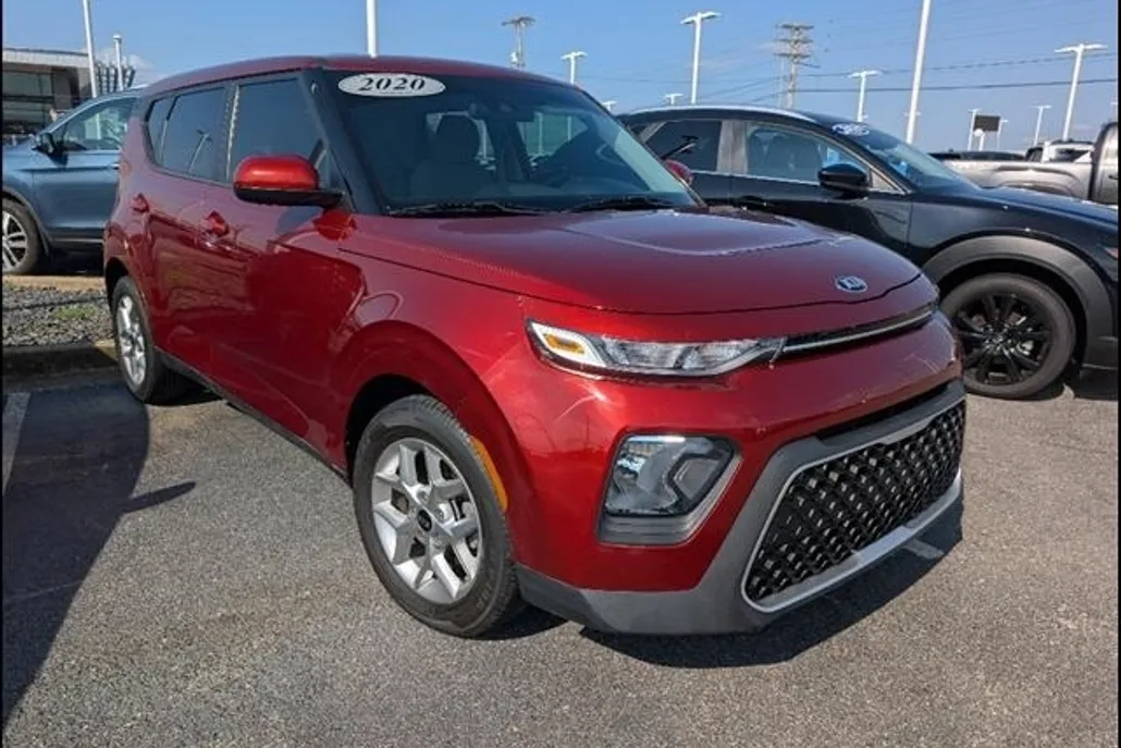 2020 Kia Soul S photo 1
