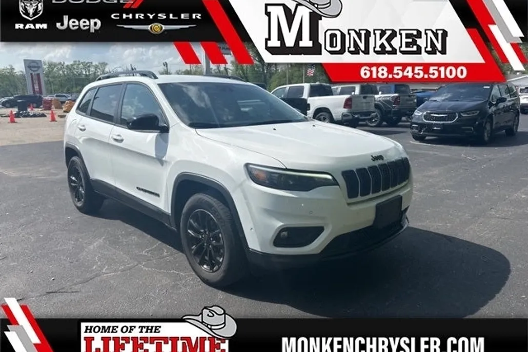 2023 Jeep Cherokee Altitude photo 1