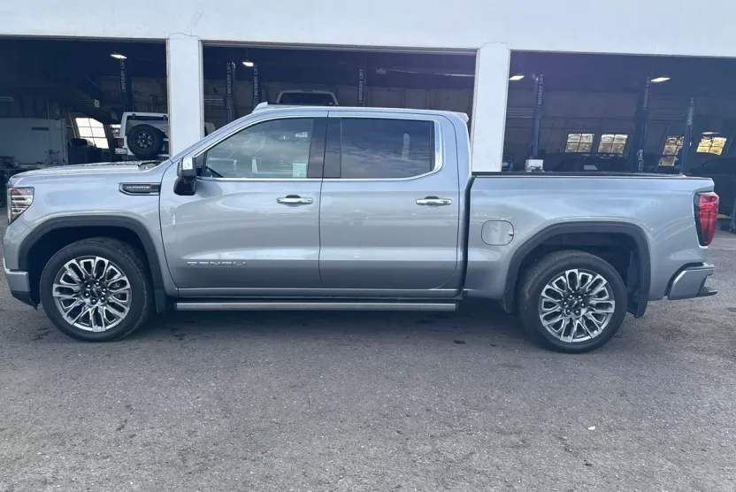 2024 Gmc Sierra 1500 Denali Ultimate photo 1