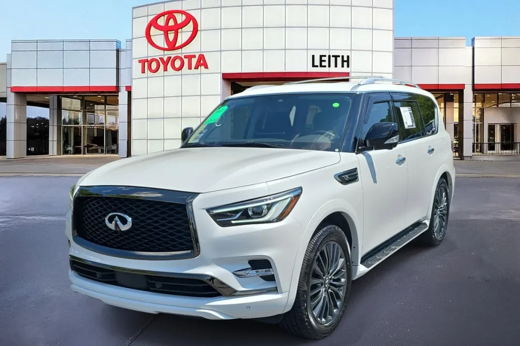 2022 Infiniti QX80 Premium Select photo 1