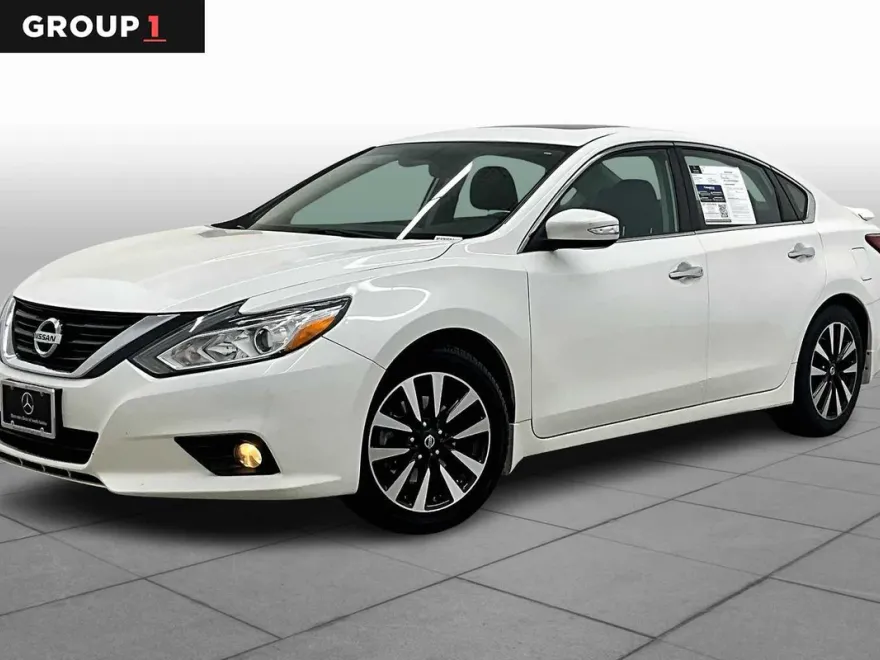 2018 Nissan Altima 2.5 SV photo 1