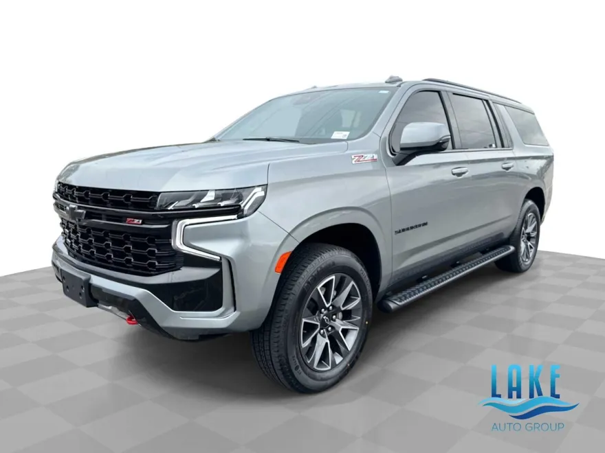2023 Chevrolet Suburban Z71 photo 1