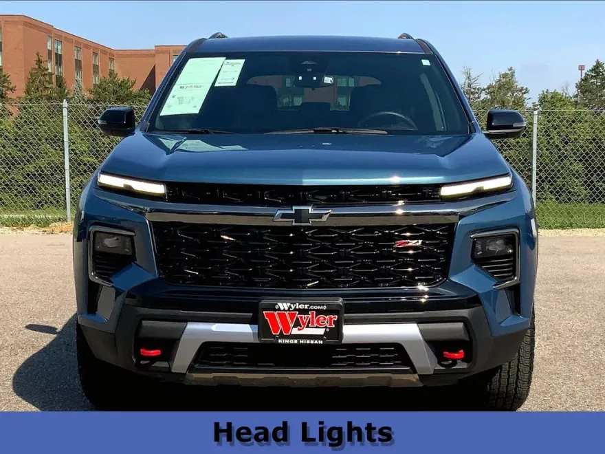 2024 Chevrolet Traverse Z71 photo 1