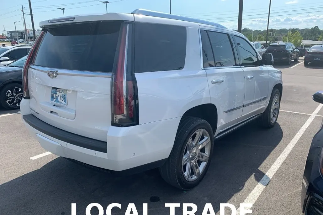 2020 Cadillac Escalade Premium Luxury photo 1