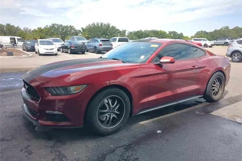 2015 Ford Mustang EcoBoost photo 1