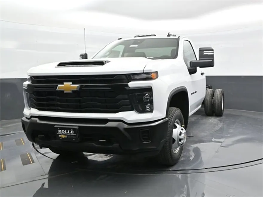 2026 Chevrolet Silverado 3500HD Work Truck photo 1