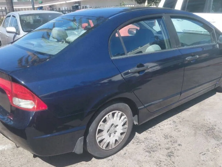2011 Honda Civic VP photo 1