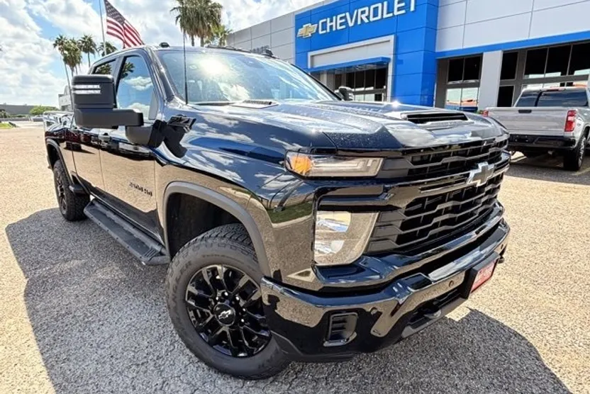 2026 Chevrolet Silverado 2500HD Custom photo 1