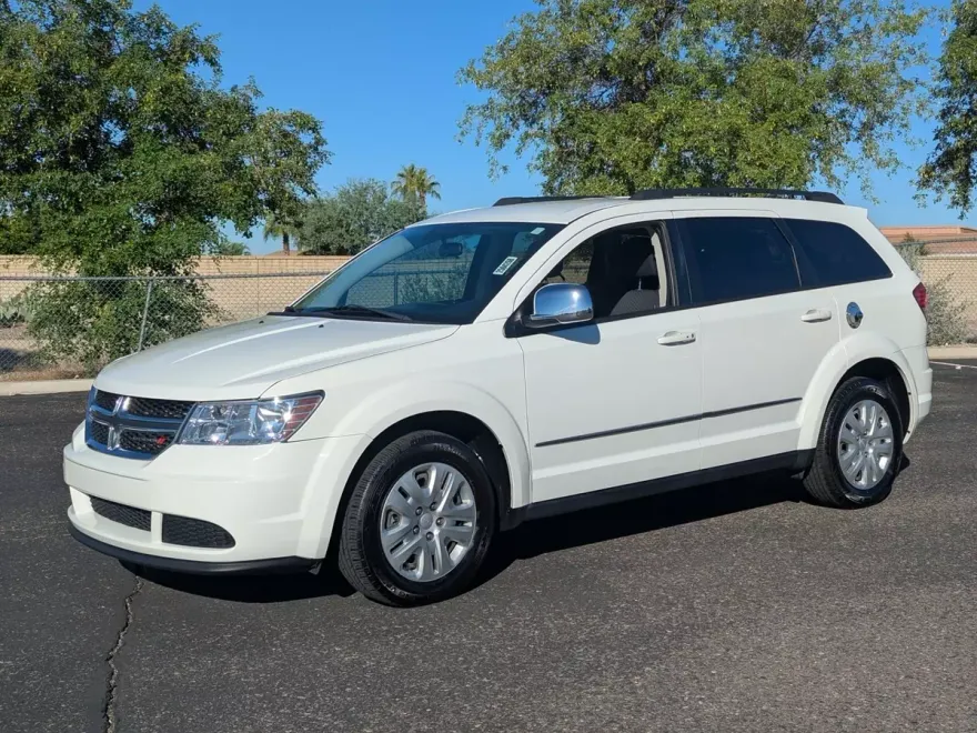 2017 Dodge Journey SE photo 1