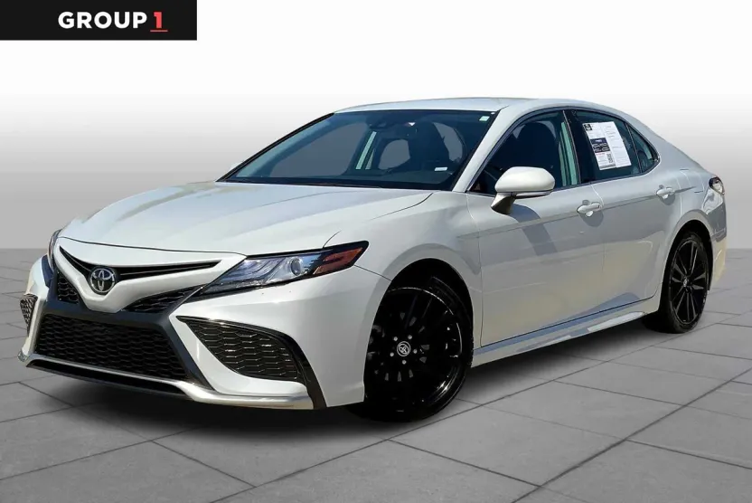 2023 Toyota Camry XSE photo 1
