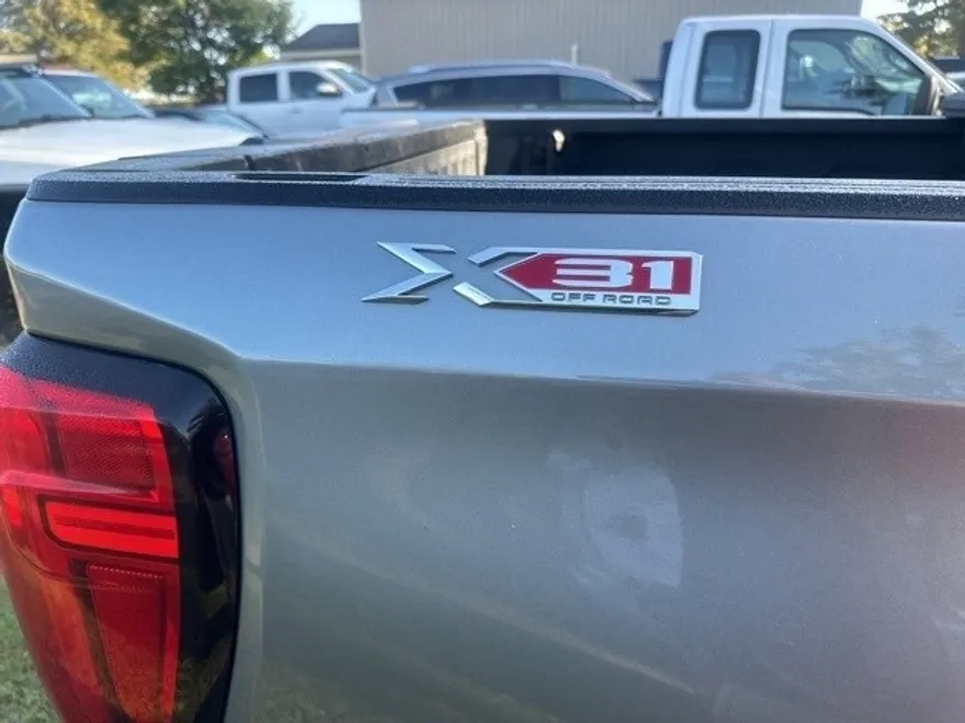 2020 Gmc Sierra 1500 SLT photo 1